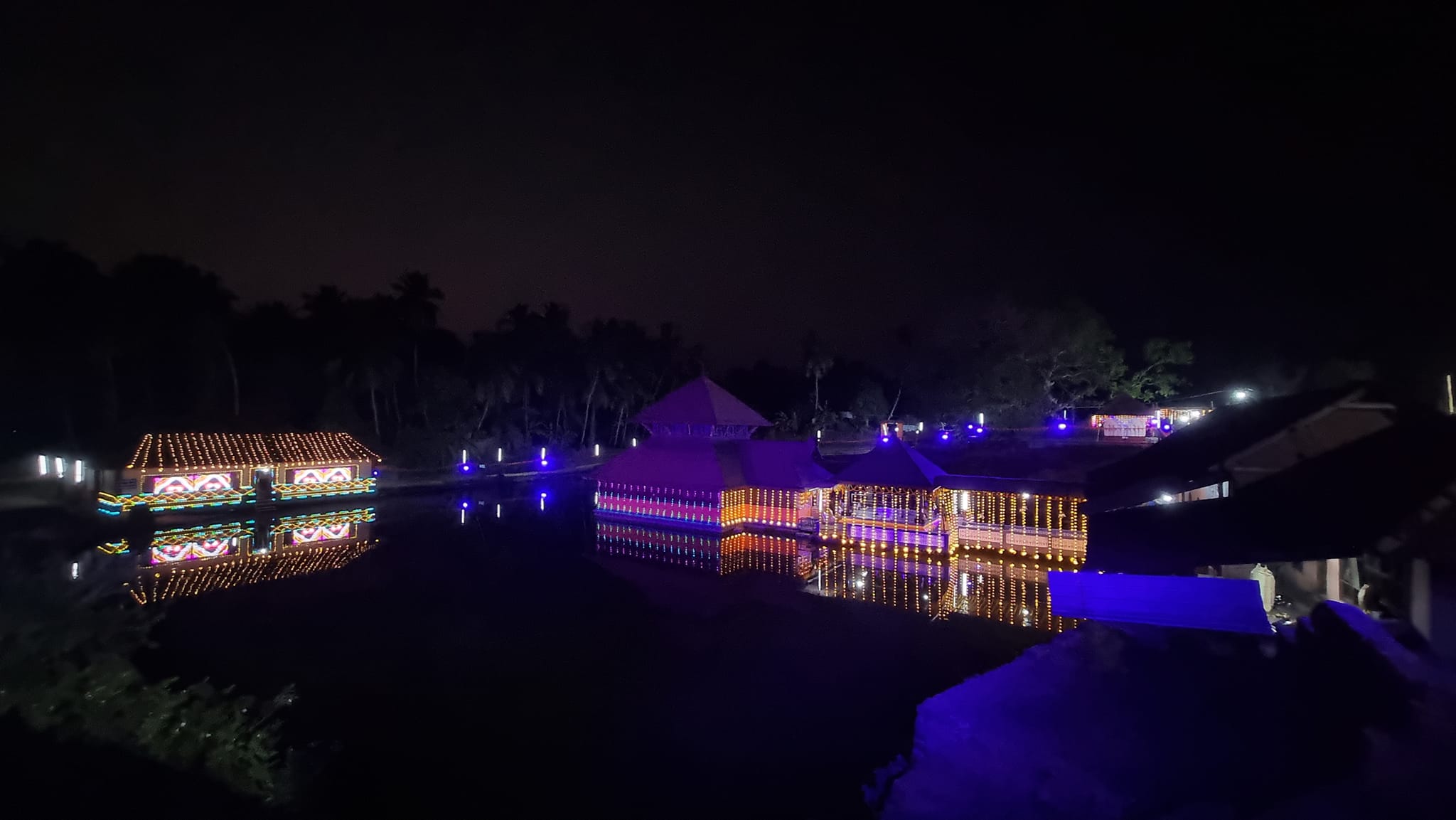 Ananthapura Lake Temple Kasaragod is a unique and interesting tourist destination