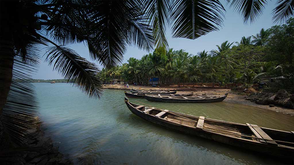 Valiyaparamba Backwaters Kasaragod Transpotation